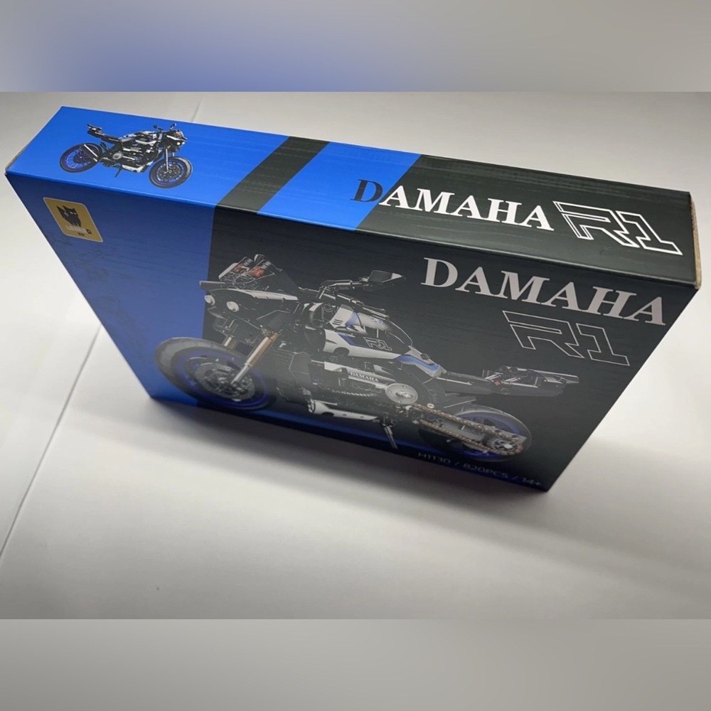 Thunder Cat 1:8 Yamaha DAMAHA R1 Motorcycle Building Kit 820PCS Model Block Set - Picture 2 of 4